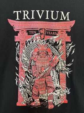 Trivium Shogun Graphic band tee in medium in GUC